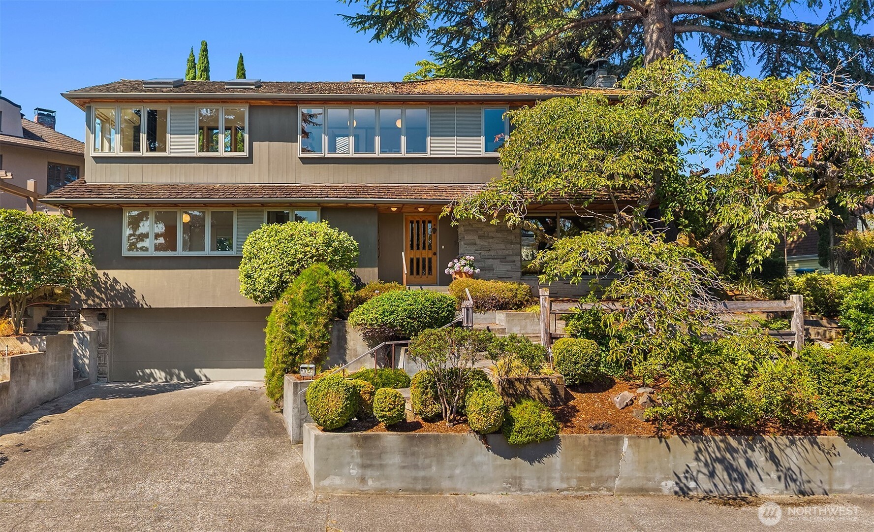 Property at 3023 E Laurelhurst Drive NE