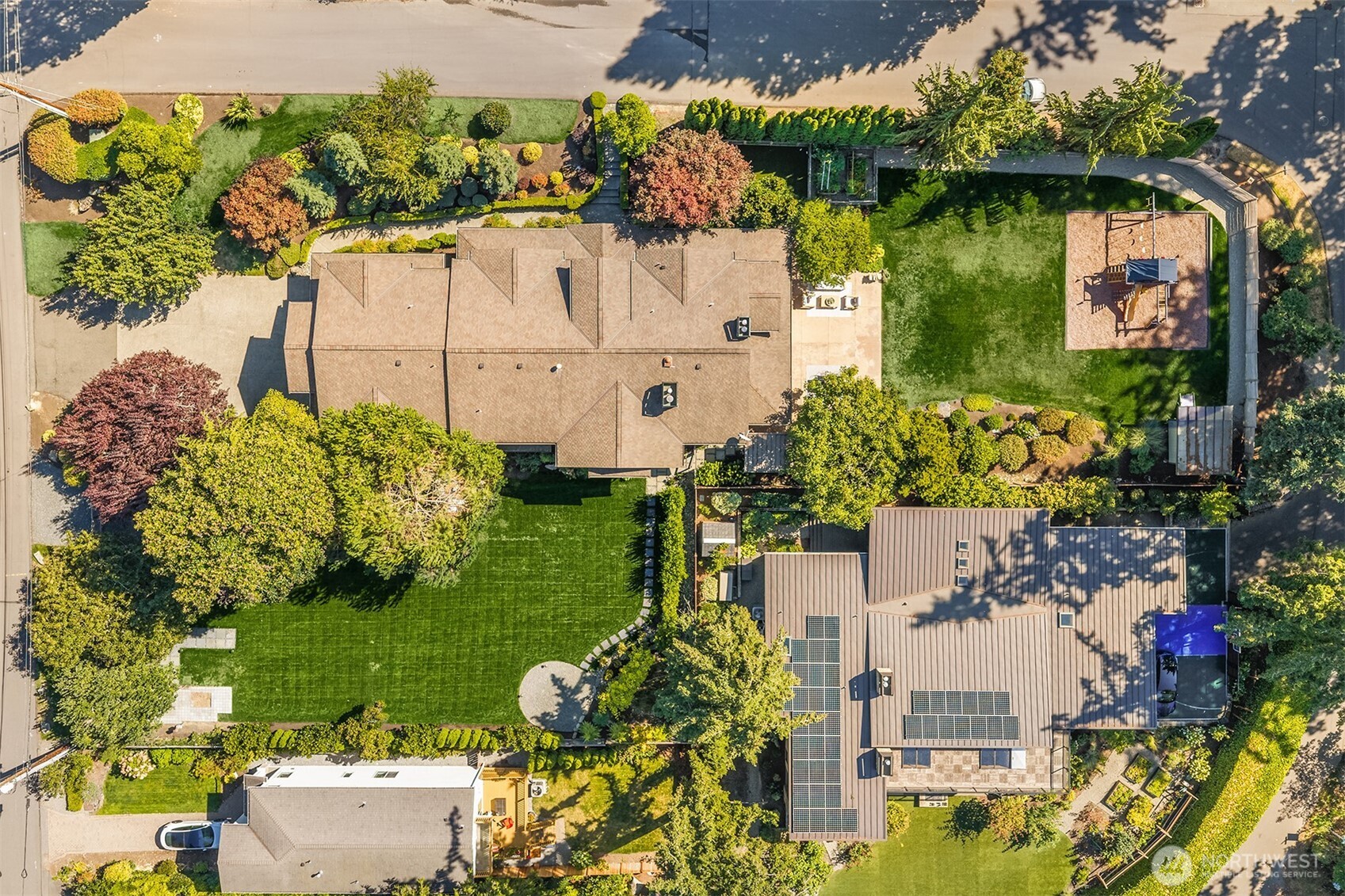 Property at 806 16th Avenue W