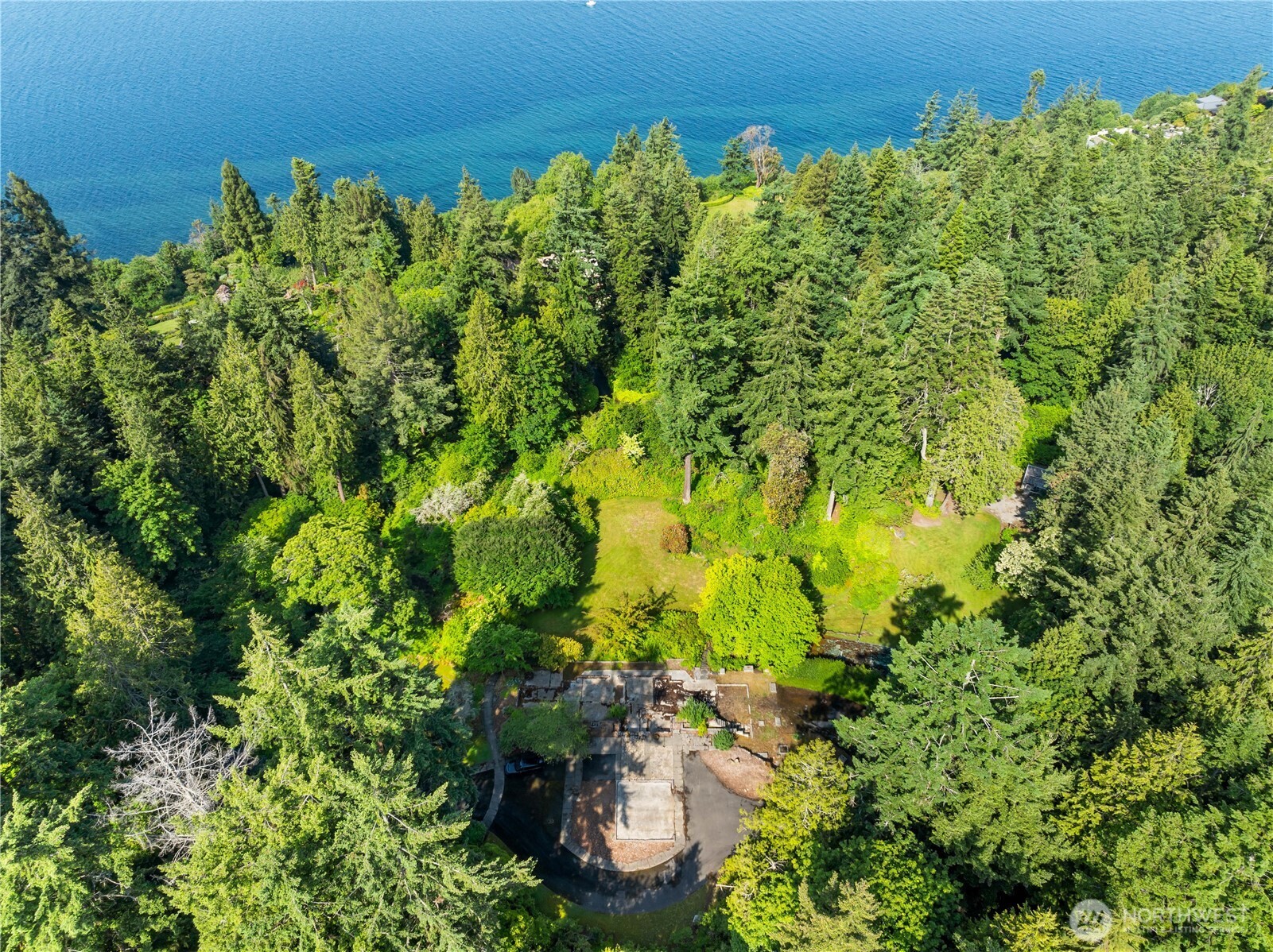 Property at 105 NW Highland Drive