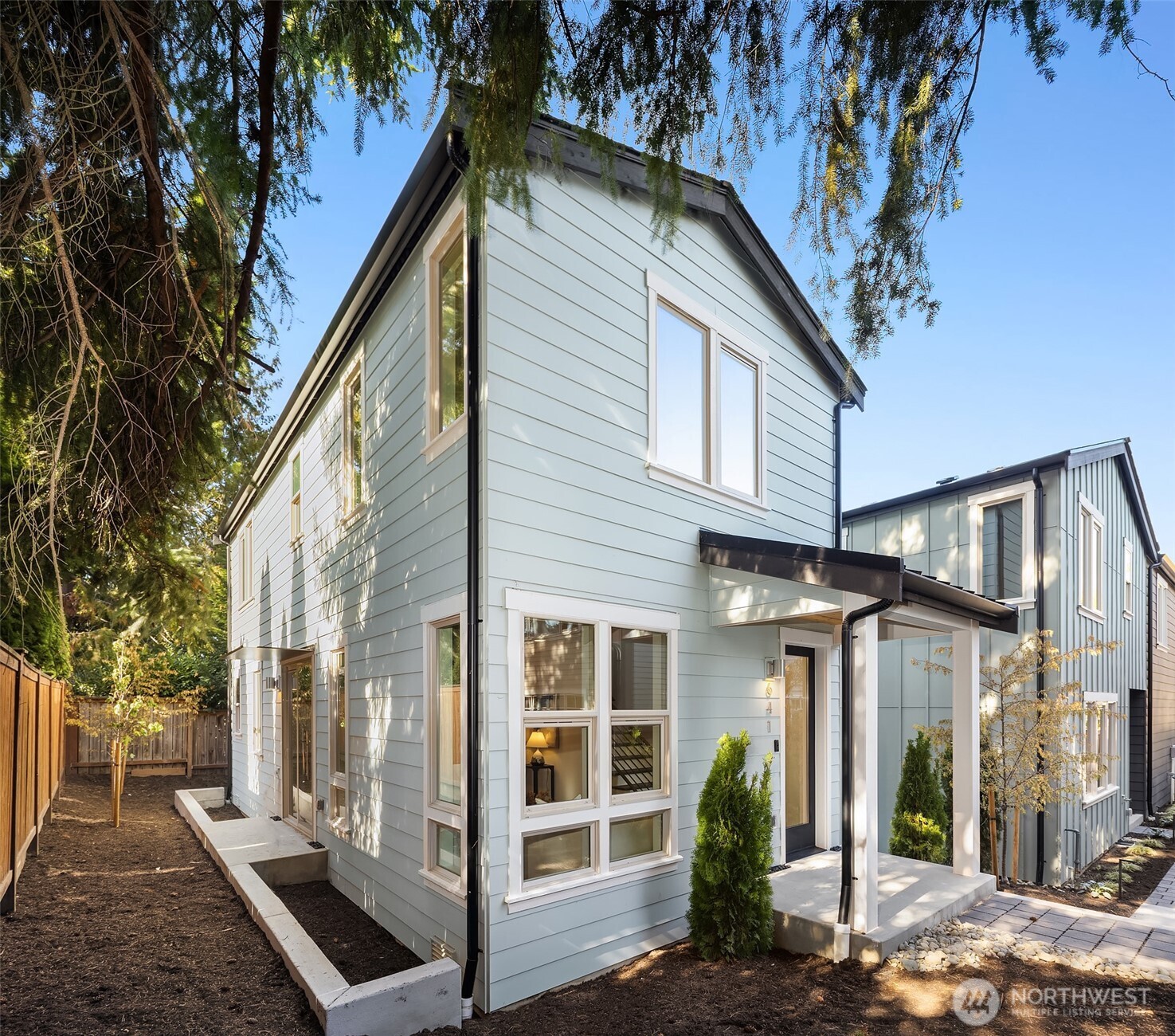 Property photo for 641 18th Avenue W