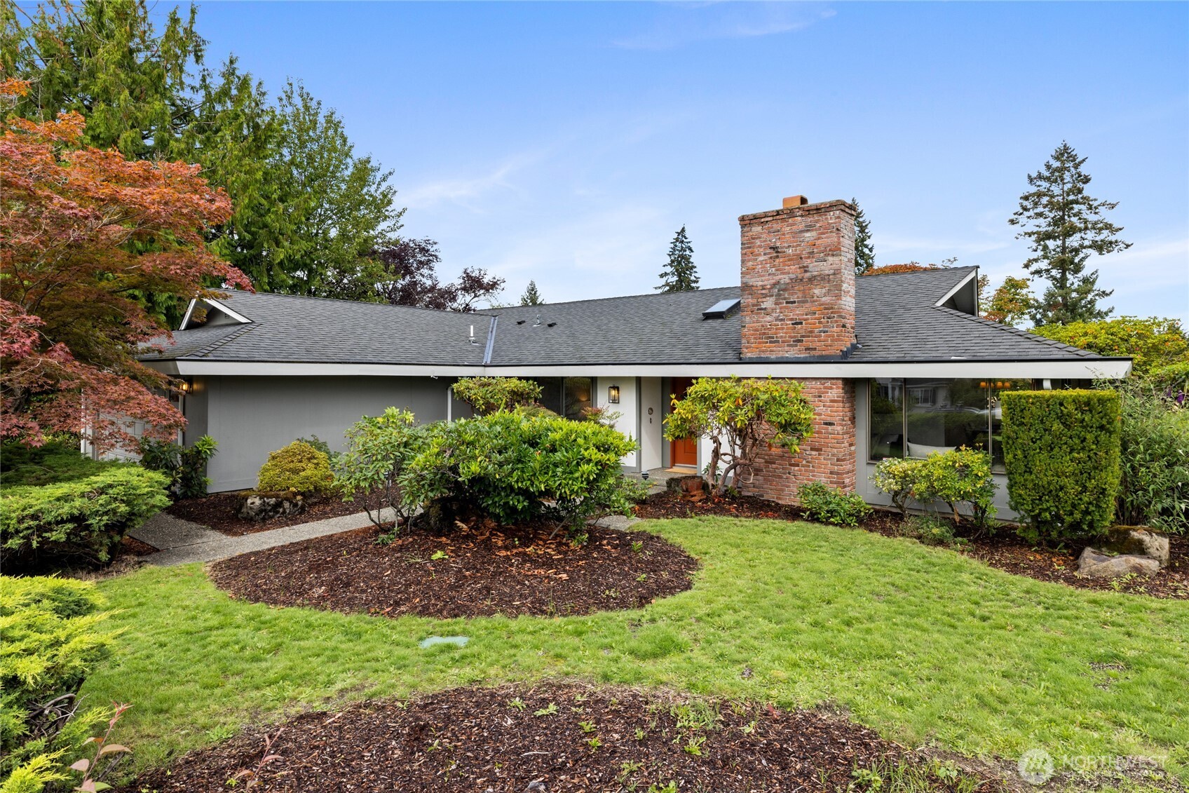 Property photo for 921 129th Street S
