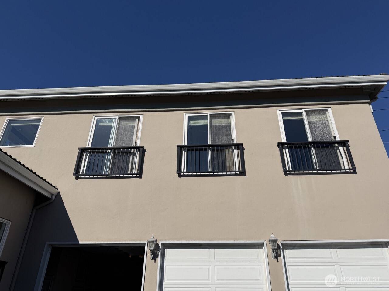 Property photo for 10925 81st PL NE