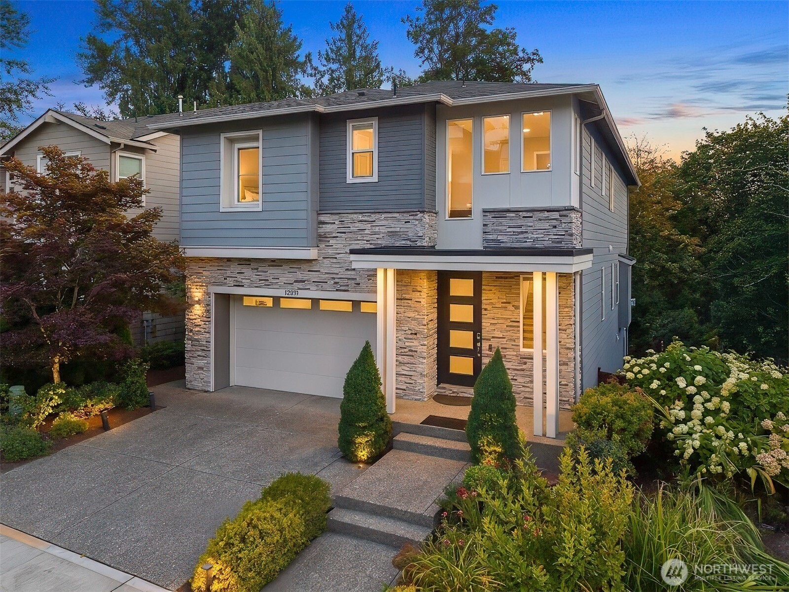 Property photo for 12099 164th Court NE