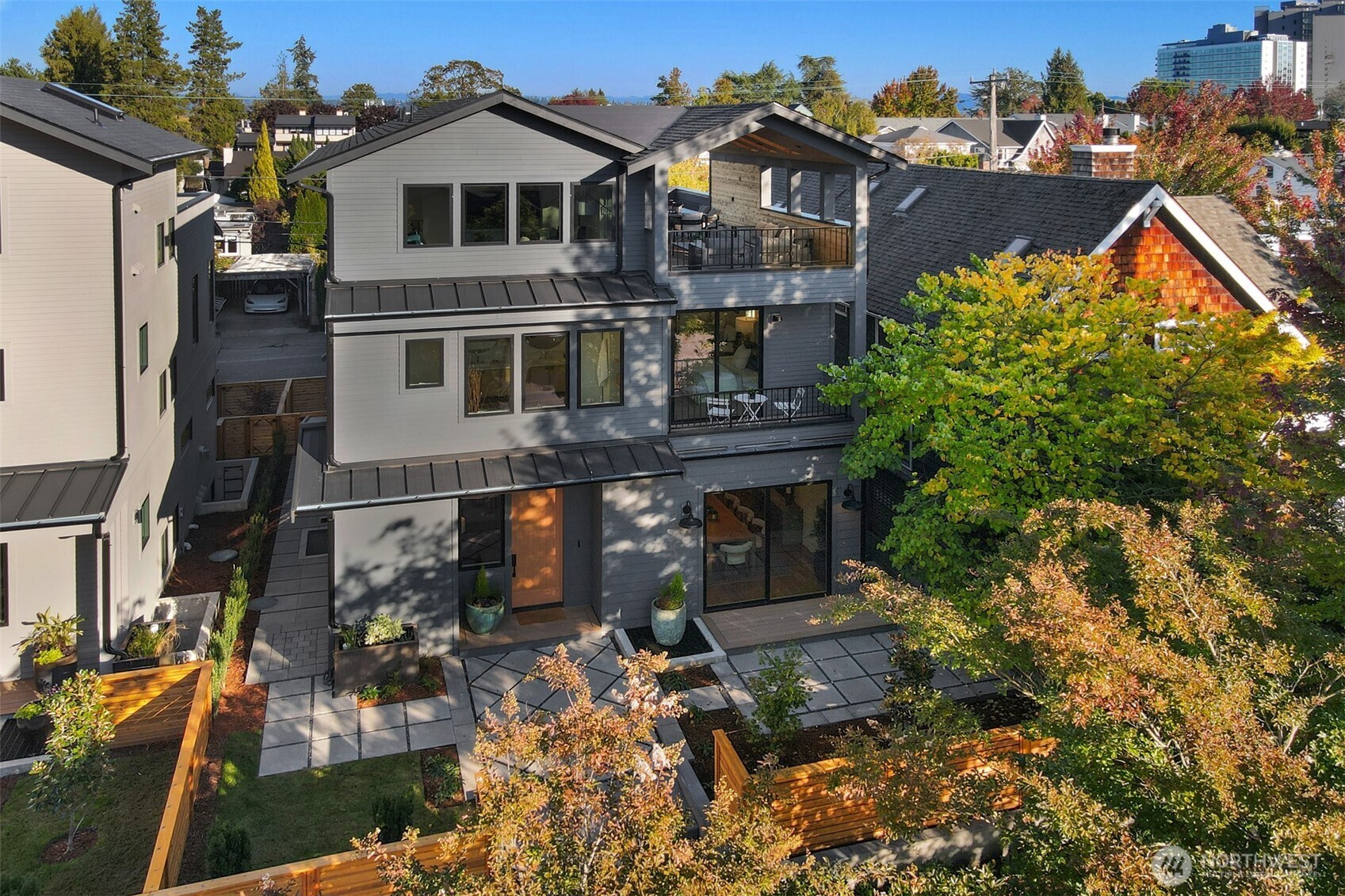 Property at 2004 McGilvra Boulevard E