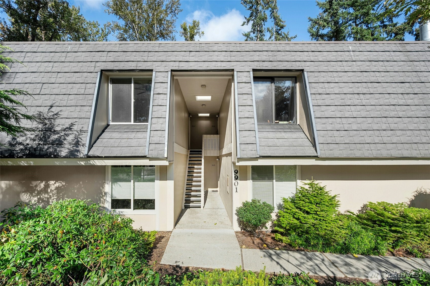 Property photo for 9901 NE 124th Street #504