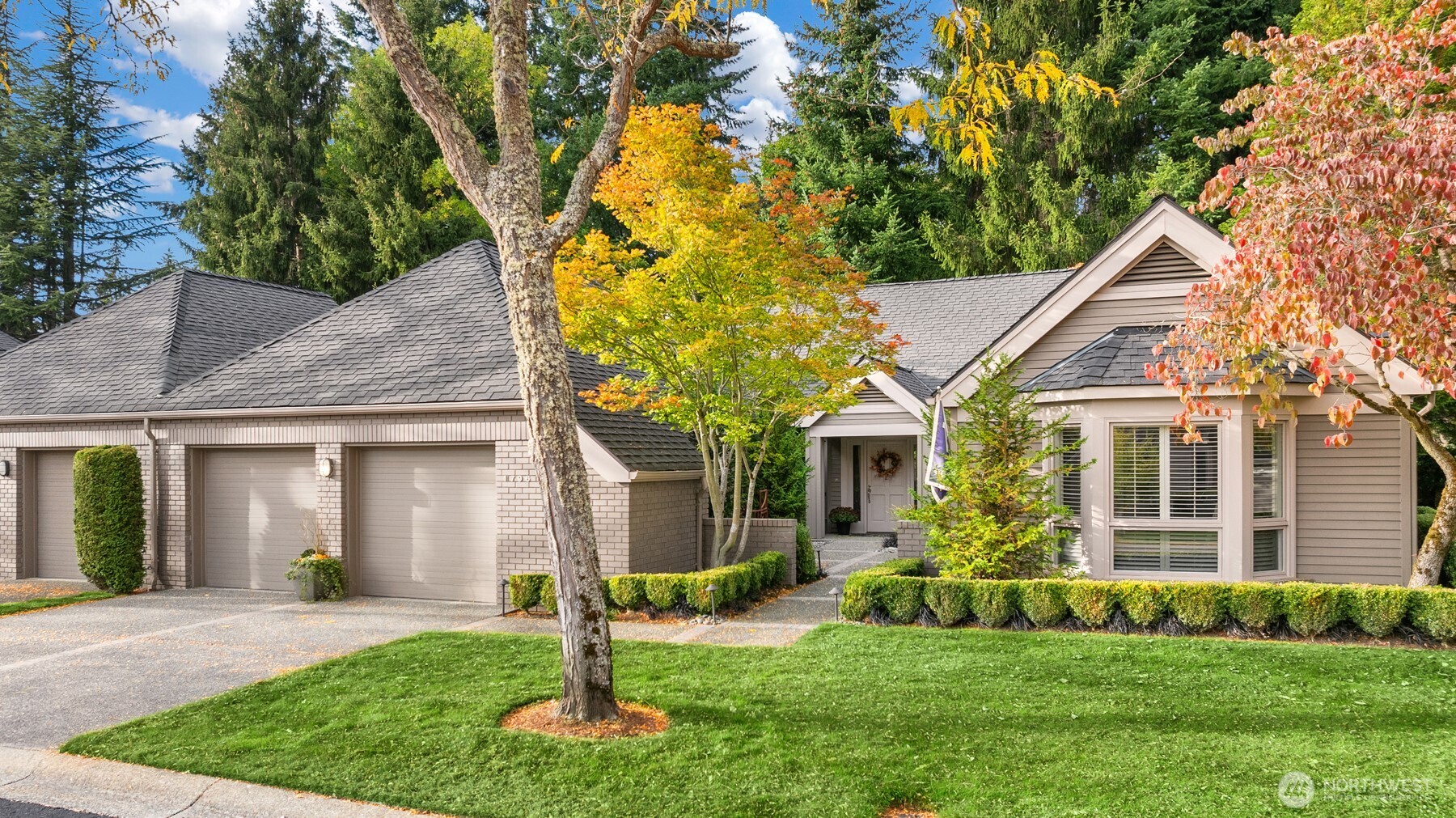 Property at 1796 Bellevue Way NE #11