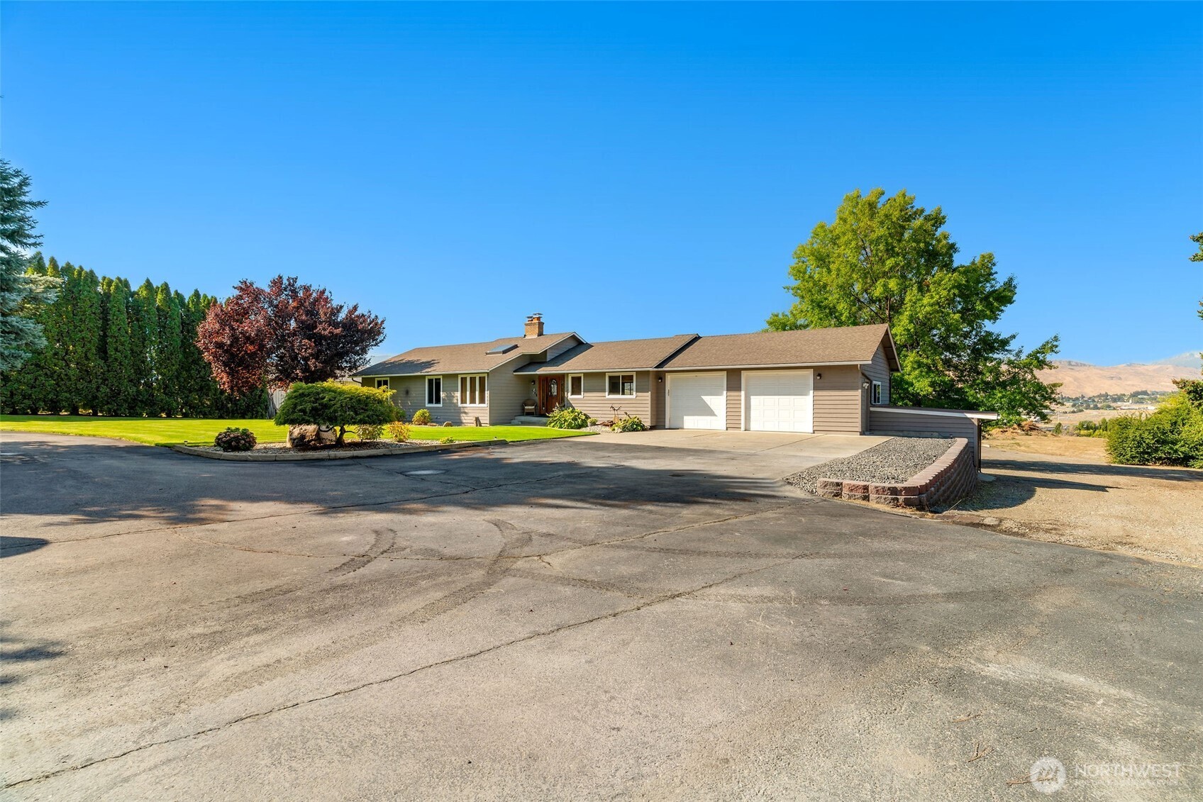 Property at 3820 NW Cascade Avenue
