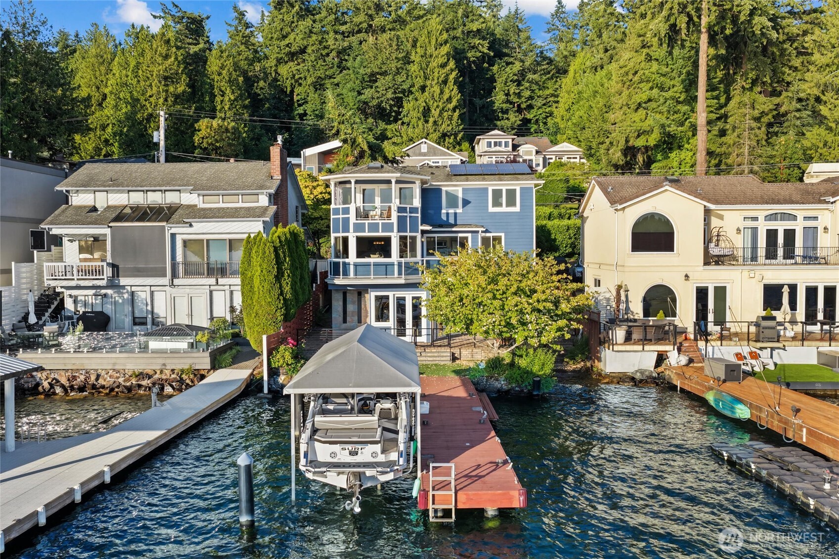 Property photo for 13133 Holmes Point Drive NE