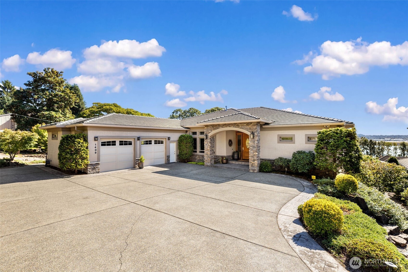 Property at 1409 SE 75th Court