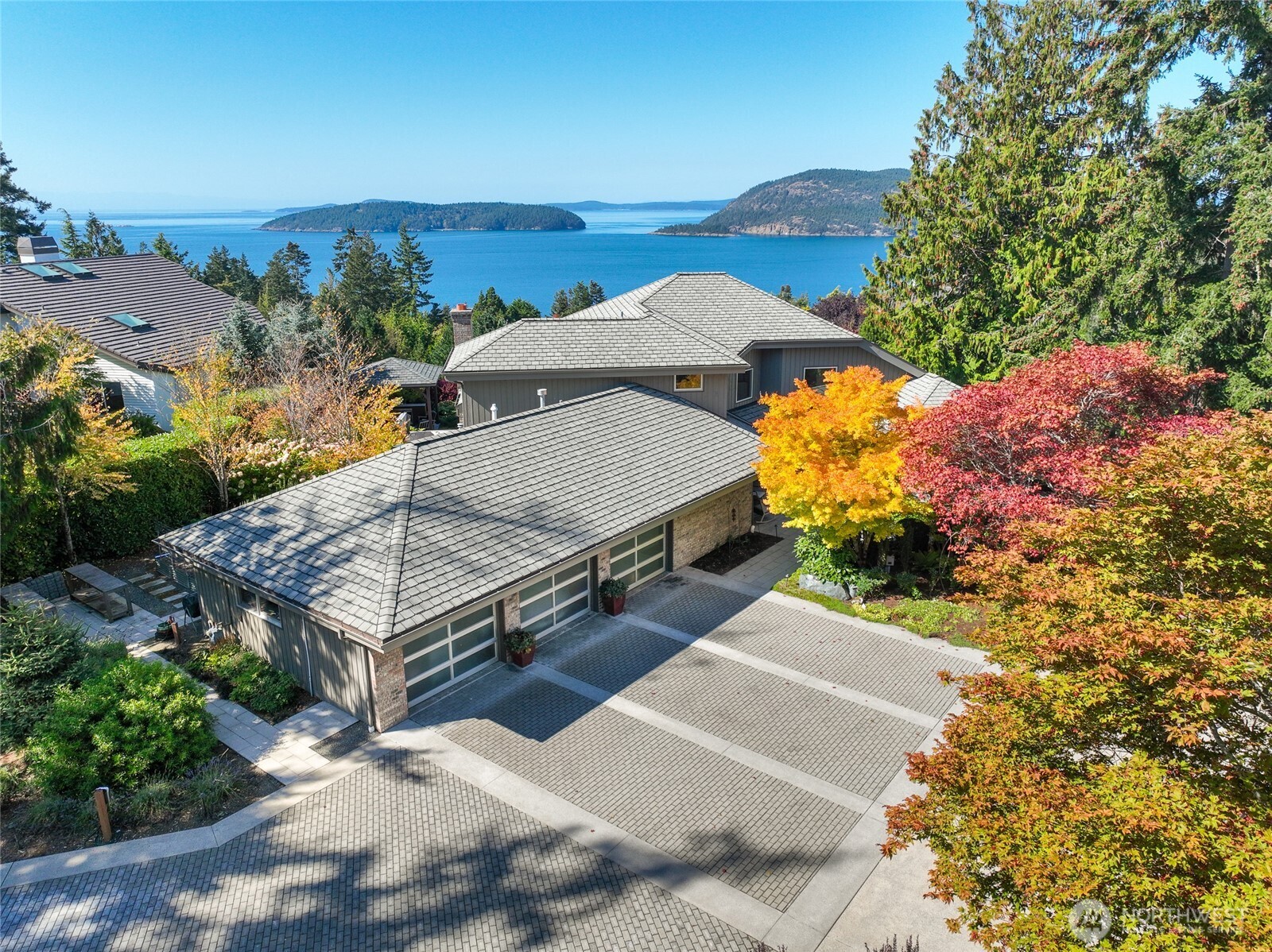 Property at 11633 Pointe Place