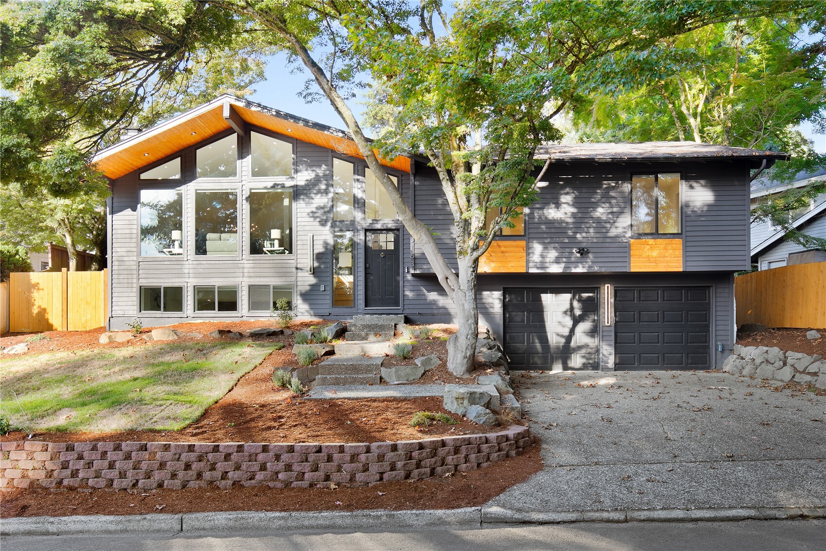 Property photo for 13163 93rd Avenue NE