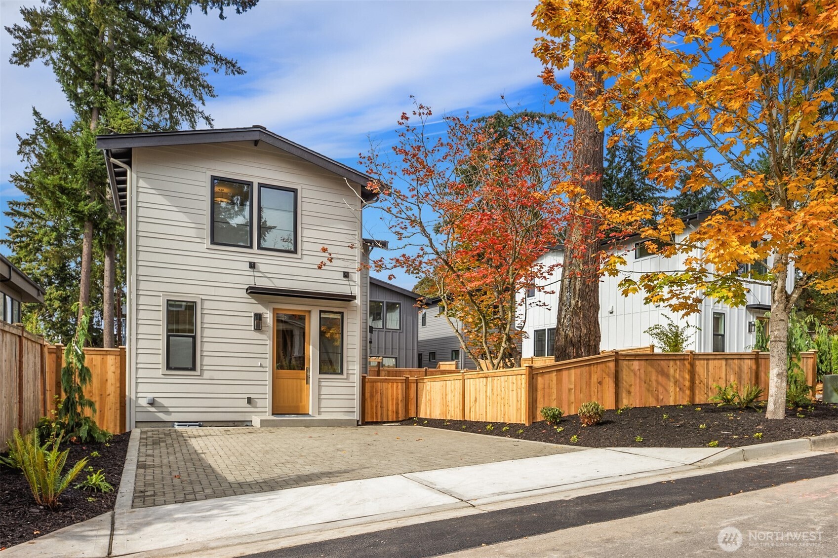 Property photo for 10927 103rd Avenue NE
