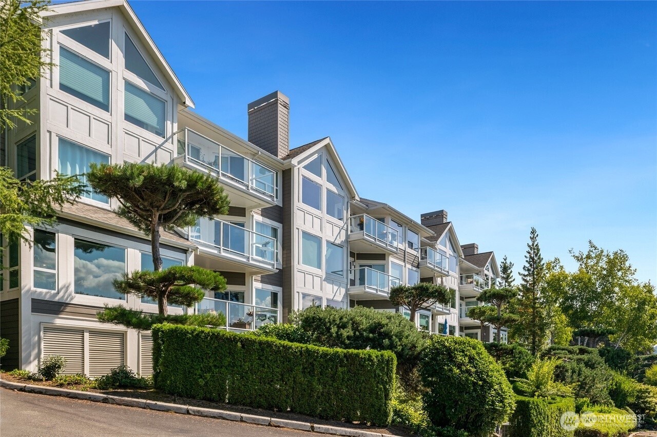 Property photo for 5304 Lake Washington Boulevard NE #H