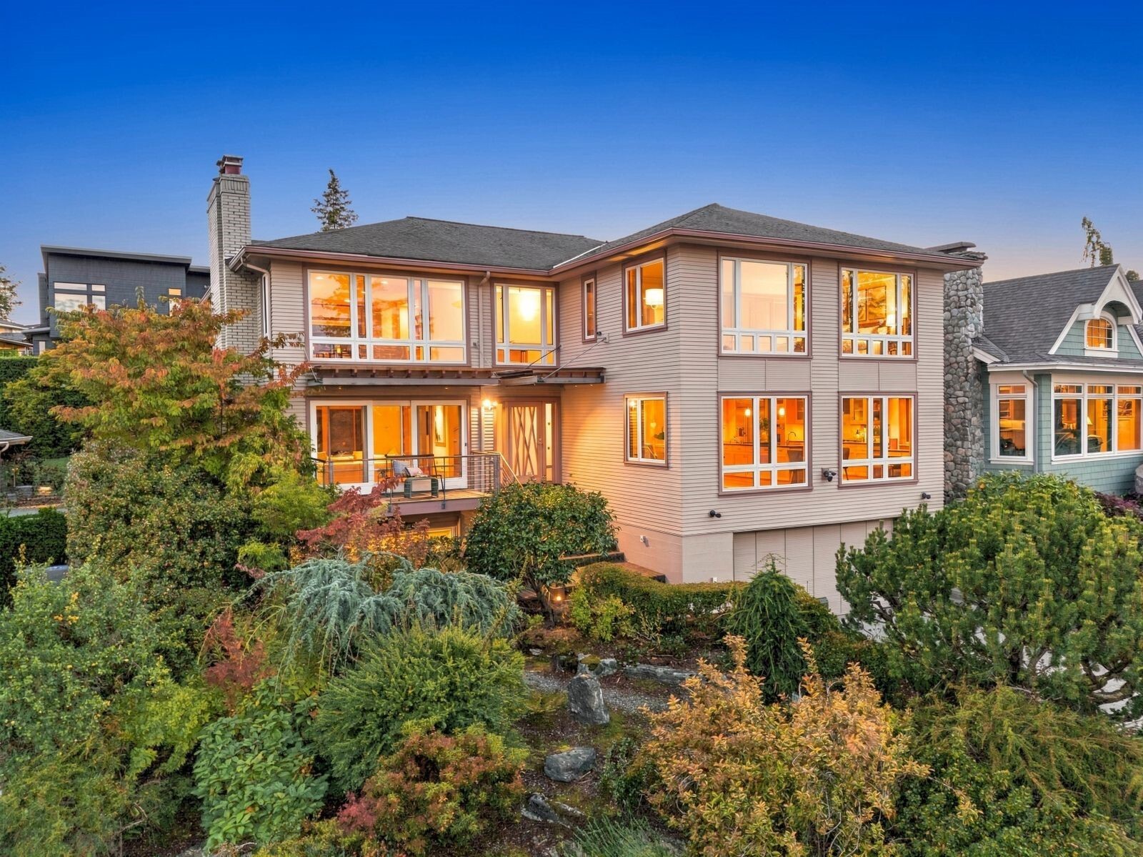 Property at 8229 Lakemont Drive NE