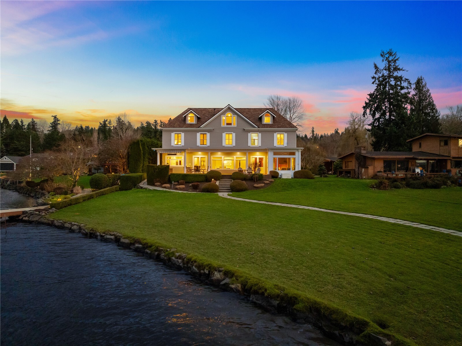 Property at 649 E Lake Sammamish Parkway SE