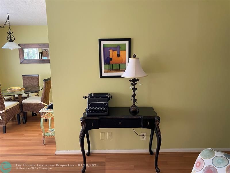 Photo 9