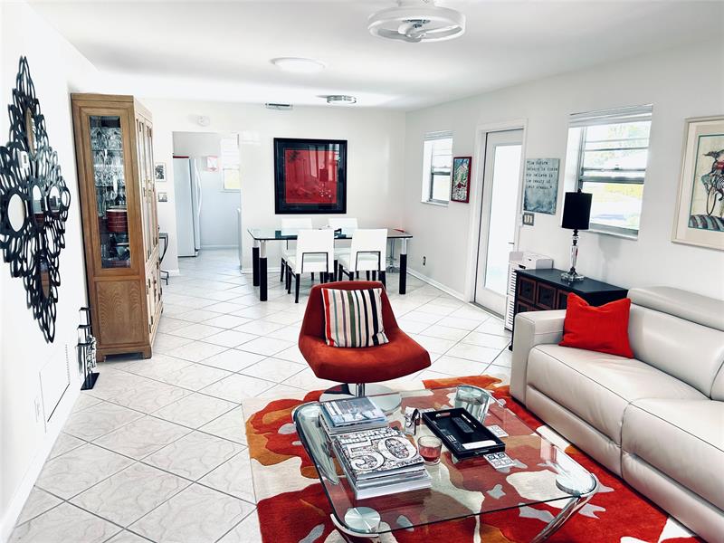 850 Meadowlark Ln #850 Image