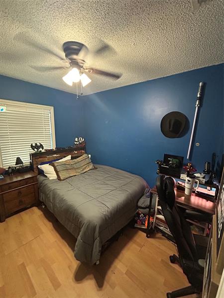 Photo 33