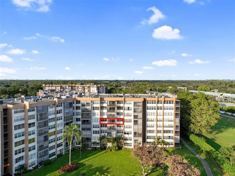 1300 Saint Charles Pl #507 Image
