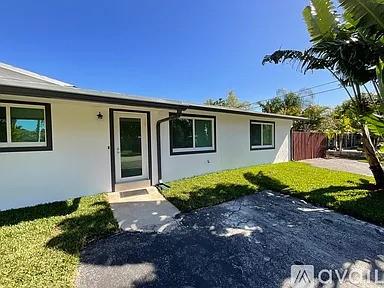 2308 NW 3rd Ave #3