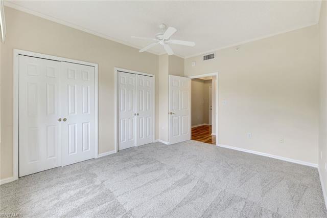 Residence 207, photo 13 of 22