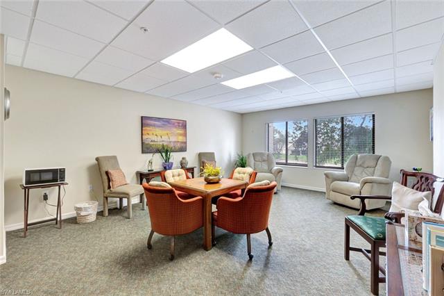 Residence 207, photo 20 of 22