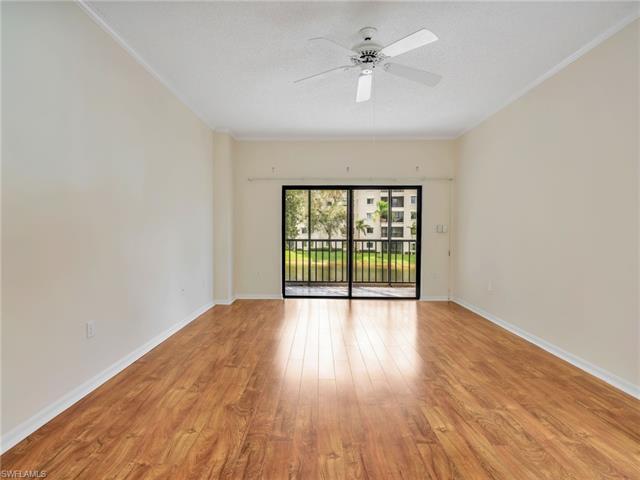 Residence 9-206, photo 10 of 50