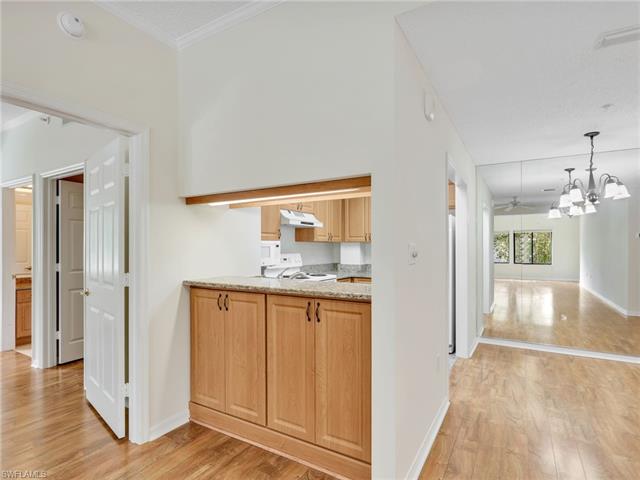 Residence 9-206, photo 14 of 50