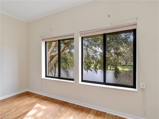 Residence 9-206, photo 9 of 50