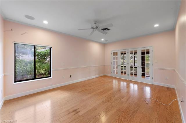 Residence 4-101, photo 23 of 39
