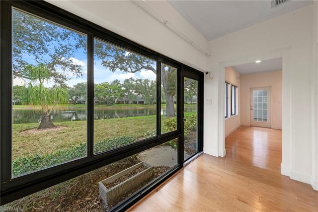 Residence 4-101, photo 26 of 39