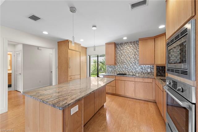 Residence 4-101, photo 3