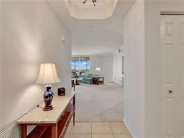 Residence 1007, photo 6 of 49