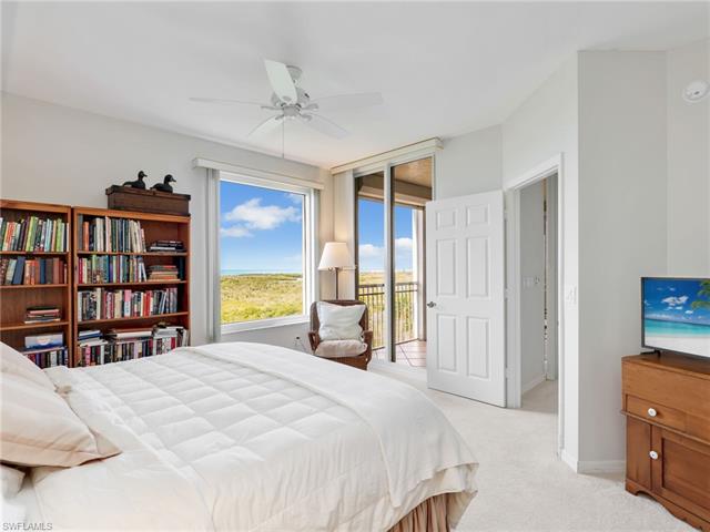 Residence 707, photo 19 of 50
