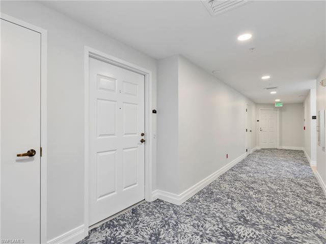 Residence 707, photo 25 of 50