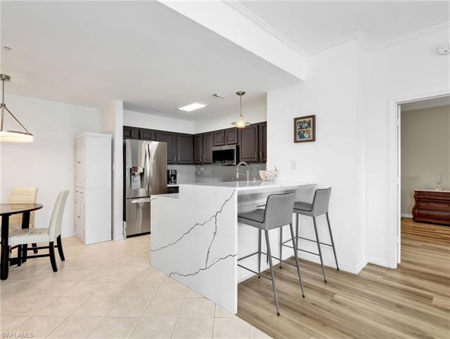 Residence 2-501, photo 5 of 50