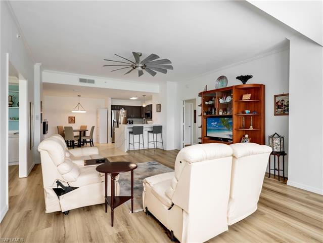Residence 2-501, photo 9 of 50