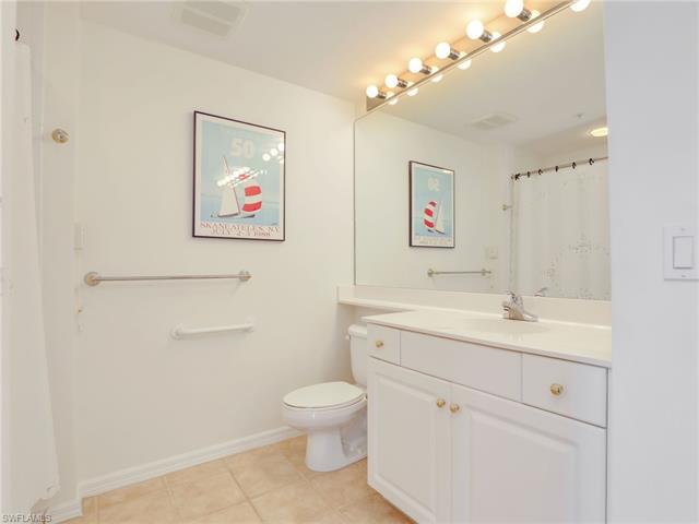 Residence 307, photo 13 of 50
