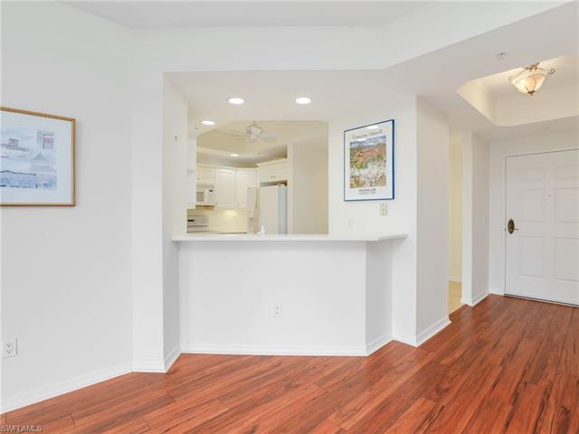 Residence 307, photo 20 of 50