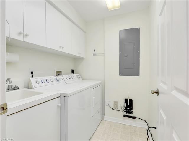 Residence 307, photo 24 of 50