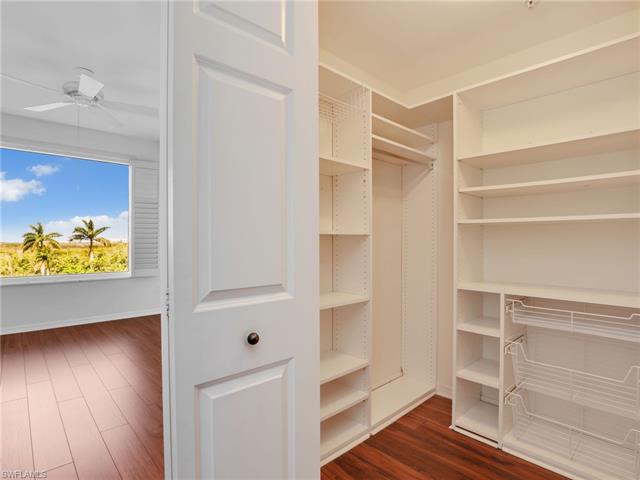 Residence 307, photo 7 of 50