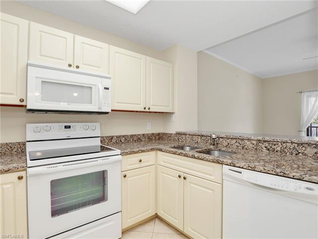 Residence 2-201, photo 14 of 48
