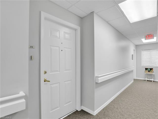Residence 2-201, photo 3