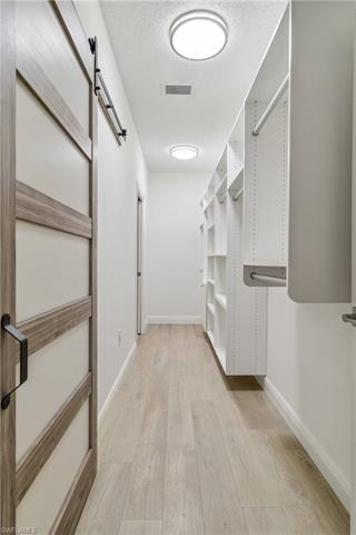 Residence 6-103, photo 15 of 40