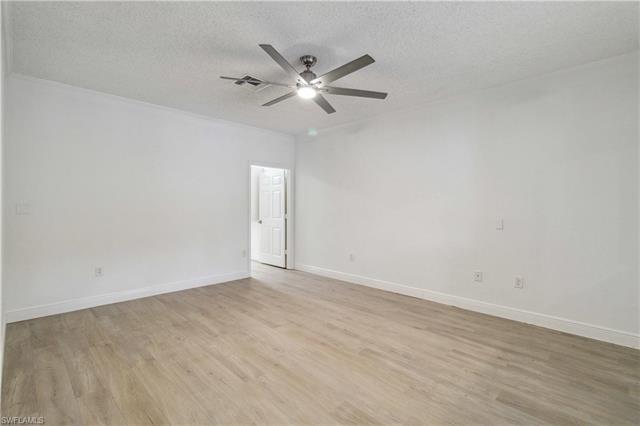 Residence 6-103, photo 6 of 40