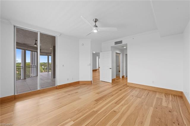 Residence 408, photo 23 of 48