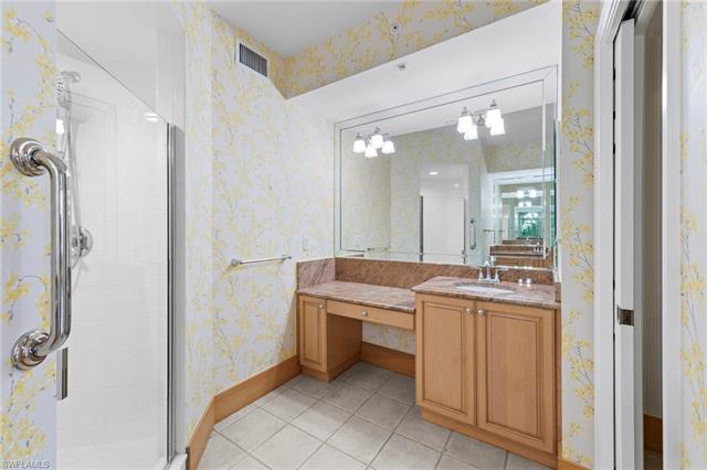 Residence 408, photo 26 of 48