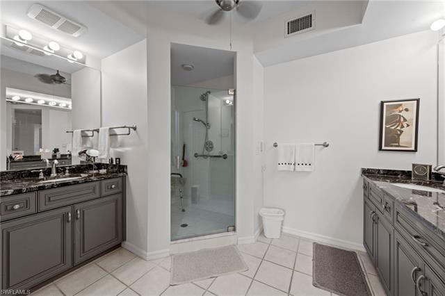 Residence 904, photo 13 of 38
