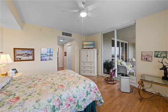 Residence 904, photo 19 of 38