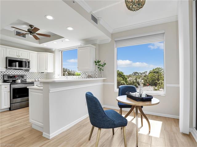 Residence 301, photo 15 of 42